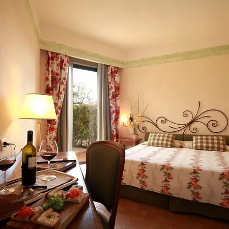 فندق Borgo Di Cortefreda - Place Of Charme 4*