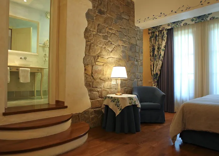 Borgo Di Cortefreda - Place Of Charme 호텔